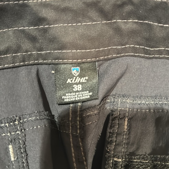 Kuhl size 38 cargo shorts - Picture 3 of 7